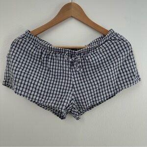 Brandy Melville navy and white shorts